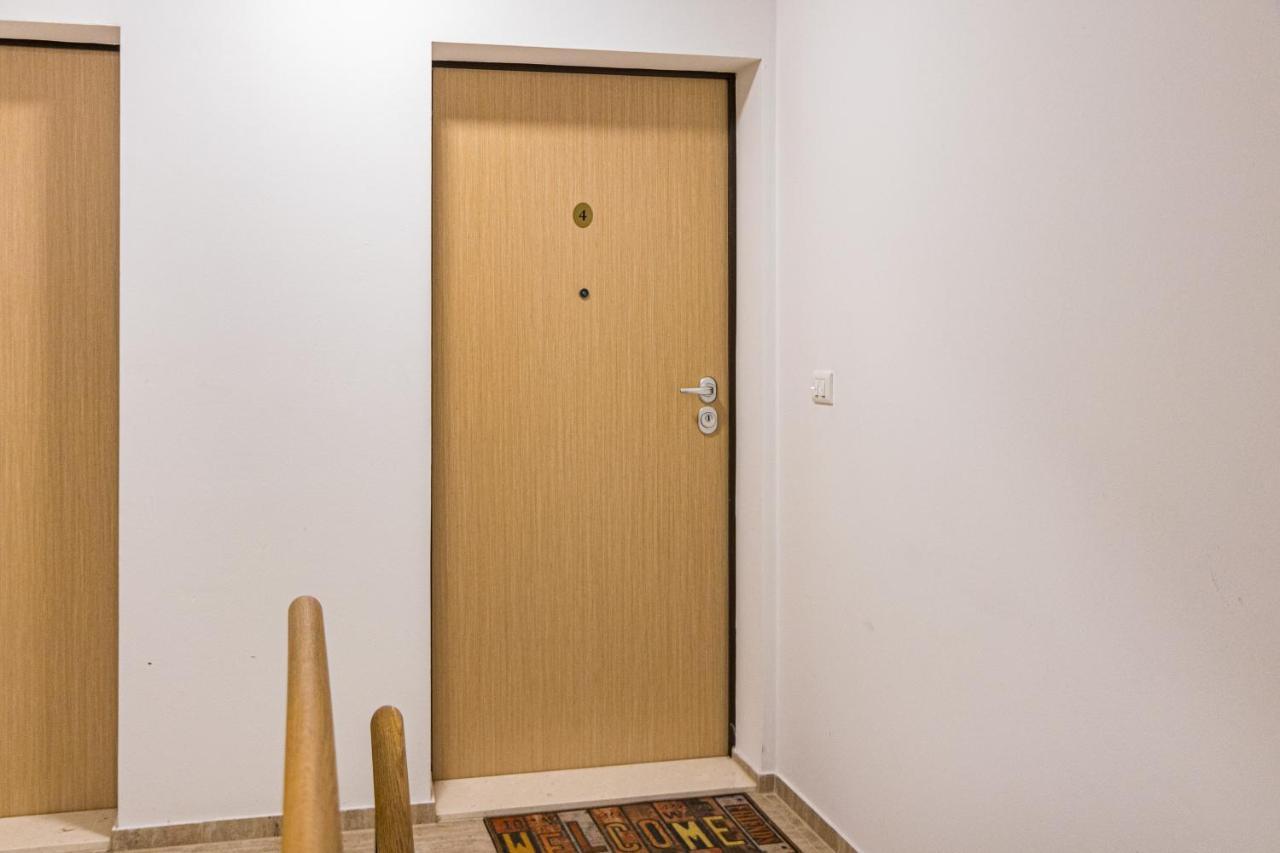 PUY Apartment M****, New City Apartment + Parking מראה חיצוני תמונה