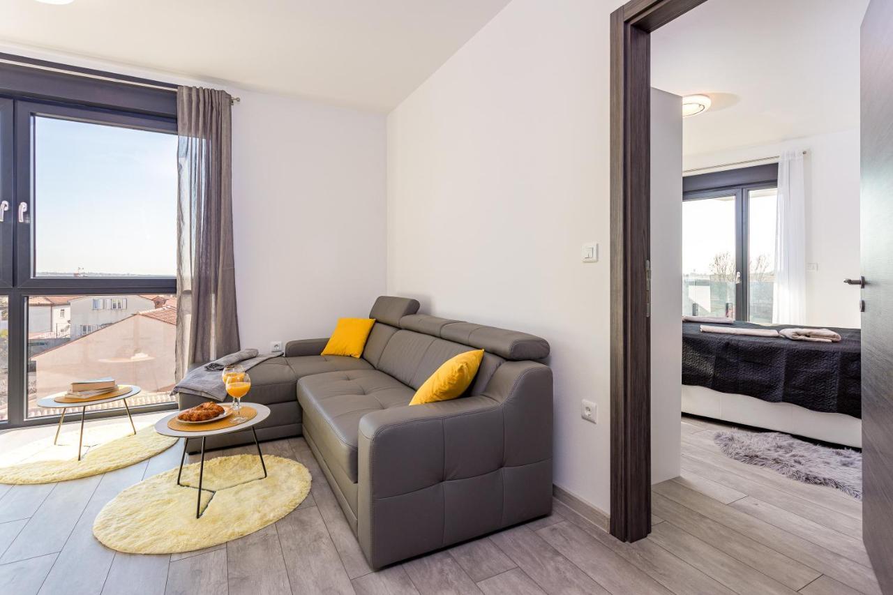 PUY Apartment M****, New City Apartment + Parking מראה חיצוני תמונה