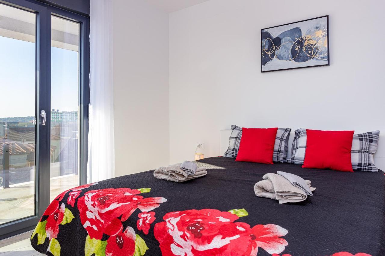 PUY Apartment M****, New City Apartment + Parking מראה חיצוני תמונה