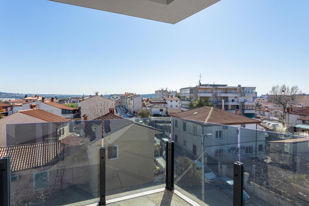 PUY Apartment M****, New City Apartment + Parking מראה חיצוני תמונה